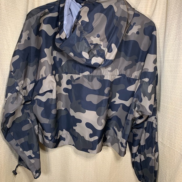 Wind breaker Love tree cropped Jacket size Medium - Picture 3 of 7